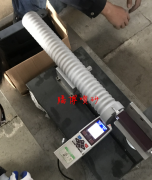 寧波某客戶為合金鋼螺栓和鑲件，風(fēng)力發(fā)電葉片襯套定制的專用噴砂